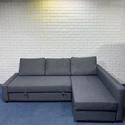 Stylish Grey Sectional Sofa with Chaise