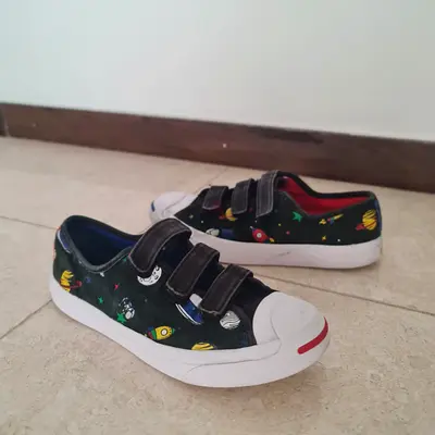 Converse Cute and Colorful Toddler Shoes (EU 34)
