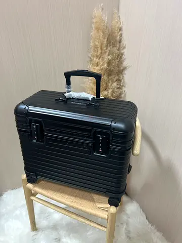 Pilot Rimowa in black
