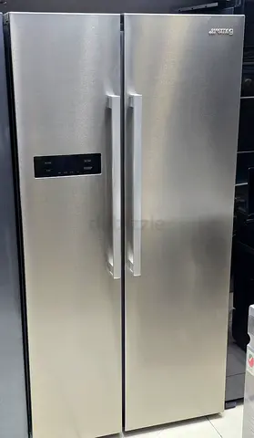 Smeg brand New Fridge Freezer 90cm