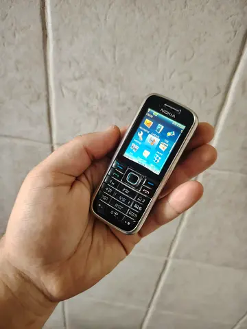 Nokia 6233