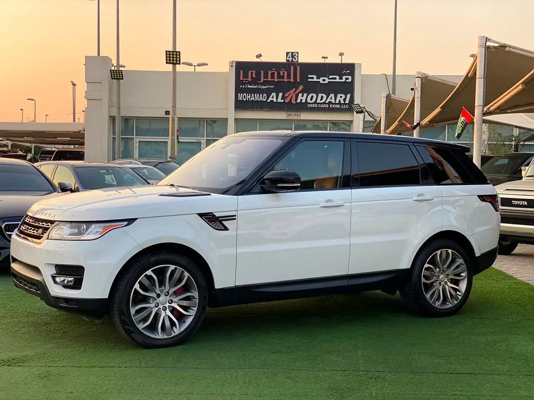 Land Rover Range Rover Sport 2016 — photo 1 of 14