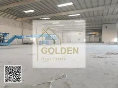 High power supply of 300 kW with wide loading and unloading areas, directly on the main road — a p