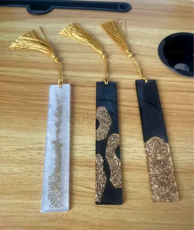 New 3 Pieces Resin Book Mark