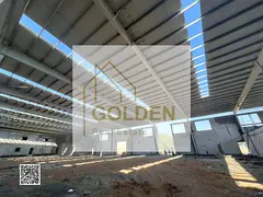 With a high electrical capacity of 600 kW and wide spaces that ensure smooth operations, loading, an