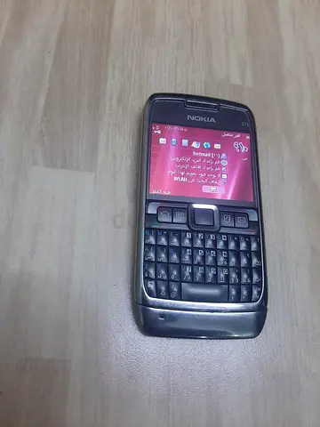 Nokia E71
