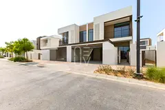 Modern Space | Wide Layout | Family Living