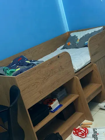 Selling 2 single beds