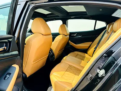 2021 Nissan MAXIMA 照片 10