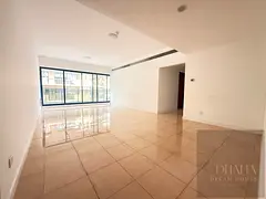 SPACIOUS 2 BEDROOM l BRAND NEW APARTMENT l PRIME LOCATION l NEAR METRO I FAMILY BUILDING