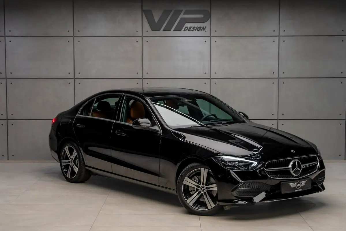 Mercedes-Benz C-Class 2025