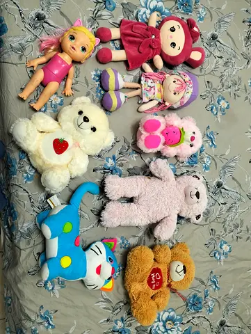 All for 30 AED only almost new toys for girls neat and clean Al barsha1