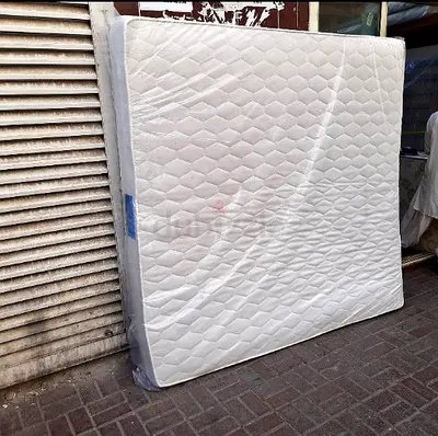 180x200cm King size mattress. Any time delivery available