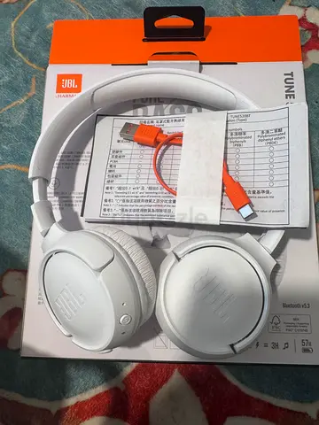 JBL Tune 500BT Wireless Headphones - White