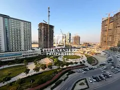 Unfurnished 2BHK + Miad | high floor | currently Rented