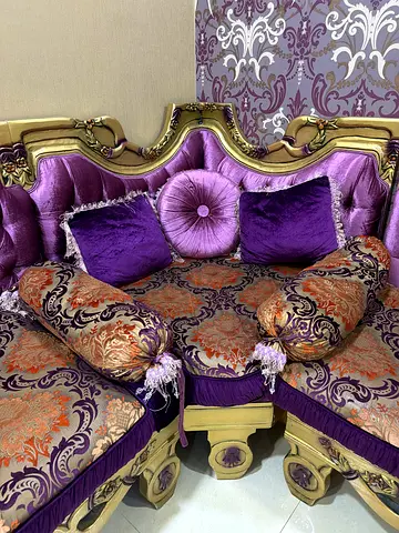 Elegant Vintage Sofa Set in Purple and Gold