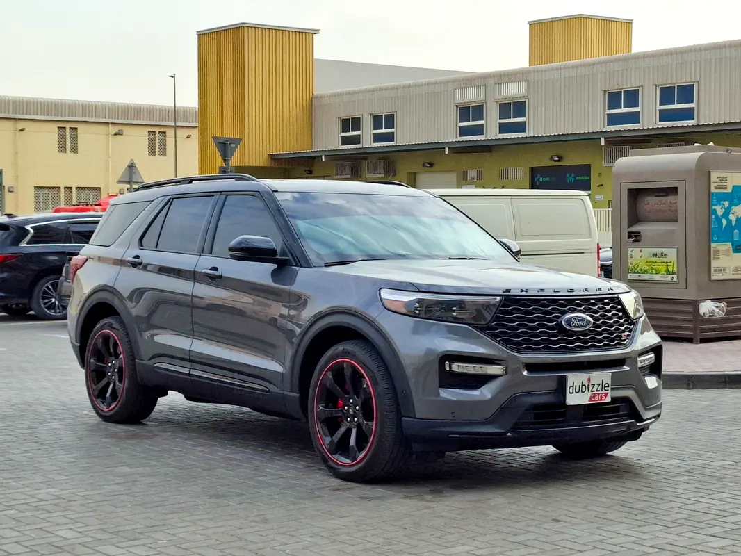 Ford Explorer 2022 — photo 1 of 17