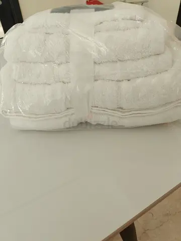 Set of 6 Soft White Towels
