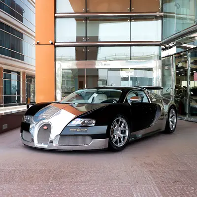 2010 BUGATTI  VERYON NOCTURNE GCC  DONE ONLY 4000KM WITH 2 YEARS  SERVICE CONTRACT