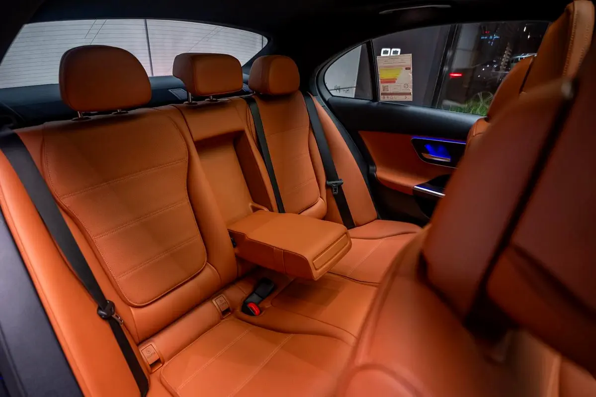 Mercedes-Benz C-Class 2025