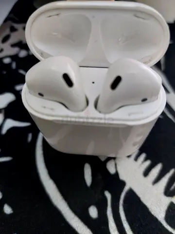 Airpods 1 (1st generation)