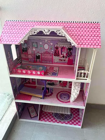 Beautiful Pink Dollhouse