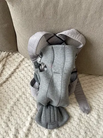 Baby Bjorn Comfortable Baby Carrier in Grey