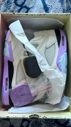 Jordan 5 DJ khaled 9 / 42.5  10 / 44