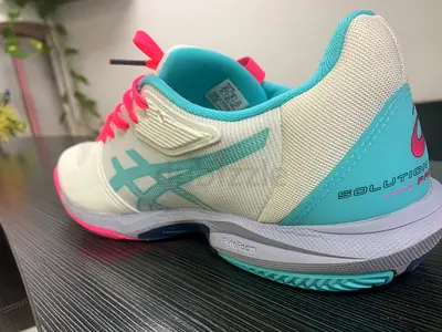 ASICS Solution Speed FF Padel Shoes - Excellent Condition (Size 42).fits perfectly for Men size 40-4