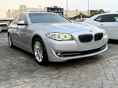 للبيع بي ام دبليو 528i موديل 2013 موصفات يابانيه نظيفة جدا صبغ وكالة لا تحتاج اى مصاريف