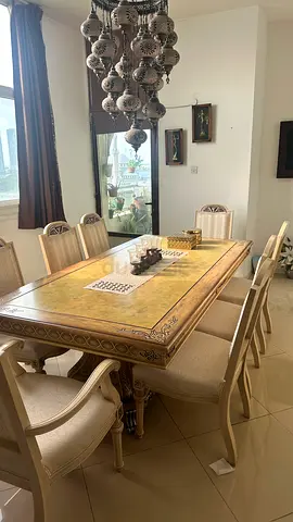 Dining Table Set for sale in perfect condition with Crockery Cupboard in perfect condition