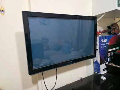 تلفزيون باناسونيك 43 بوصة للبيع المستعجل قابل للنقاش