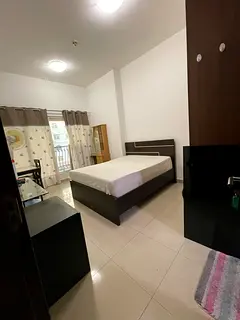 MASTER ROOM FOR COUPLE INTERNATIONAL CITY