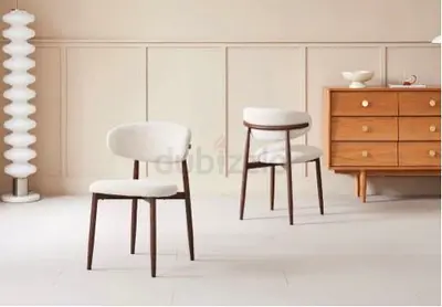 Elegant Modern Dining Chairs with modern Legs