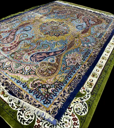 سجادة حرير مصنوعة يدويا