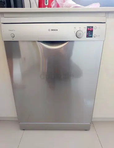 Bosch like new dishwasher very good working original price 2000 selling 750 family used