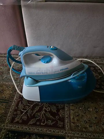 Philips Steam Iron - Efficient  Easy to Use. Preloved. Good Condition. AED 100 Only!