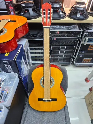 Lucky star classic guitar 39 inch( Nylon strings)- Brand new