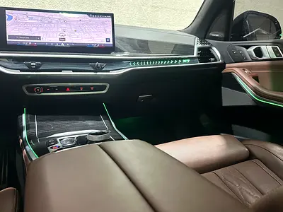 2025 BMW X7 缩略图 11