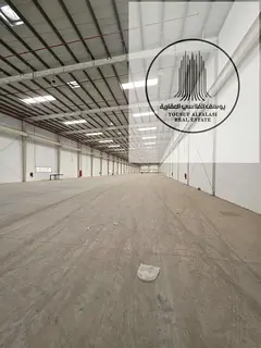 30KW | Warehouses of varying sizes to suit different activities | Immediate availability