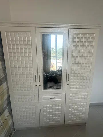 Elegant White Wardrobe with Full Mirror