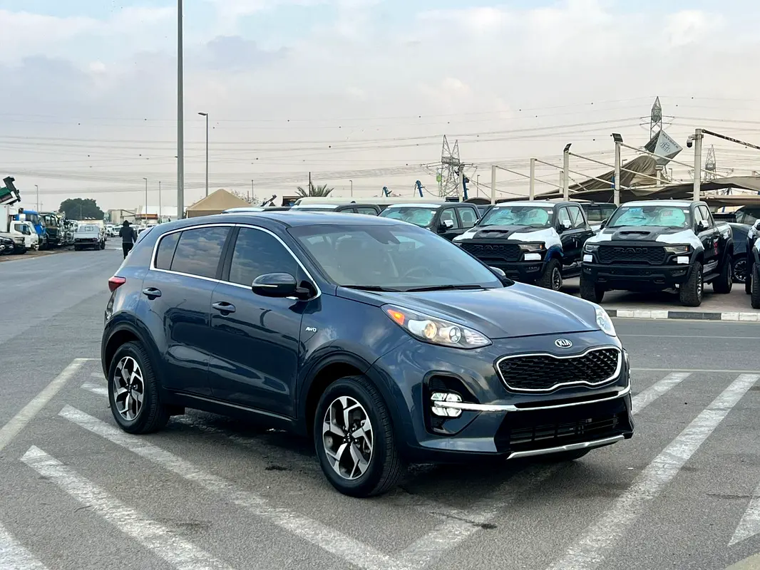 Kia Sportage 2020 — photo 1 of 16