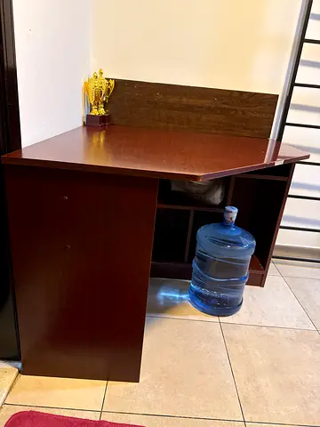 Study corner table