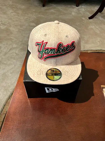 New era mlb cap New York Yankees size 7