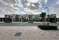 VACANT| SINGLE ROW| OPPOSITE THE POOL