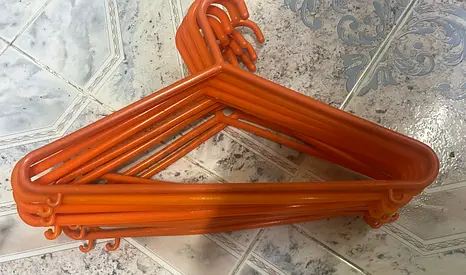 Hangers for hanging clothes - 20 nos