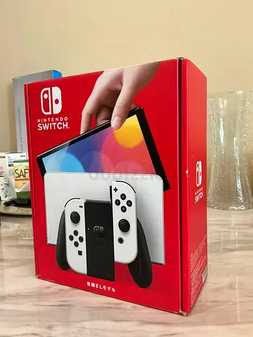 Nintendo Switch OLED Bundle - Excellent Condition + Many accessories