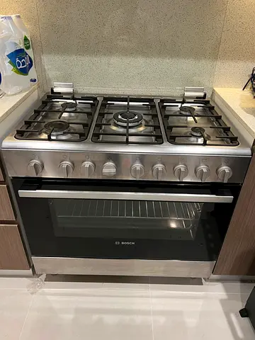 Bosch 90x60 Cm Gas Range Cooker, 5 Burners, 125L Catalytic Oven, Series 6, 5 Heating Modes,