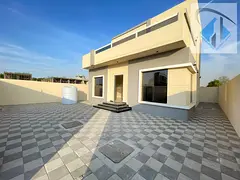 Take advantage of this opportunity now and own a property with a large yard and a prime location, al