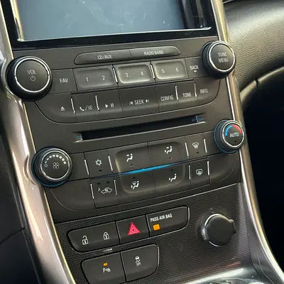 2012 Chevrolet MALIBU photo 10
